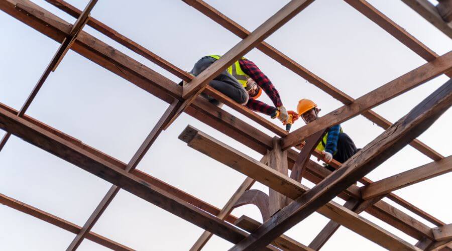 Professional residential roofers in Snowshoe, WV